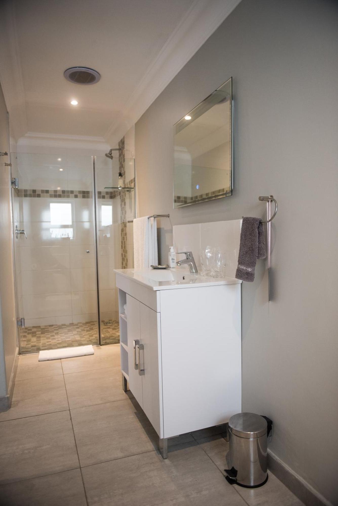 The Whale On Main B&B Hermanus Εξωτερικό φωτογραφία
