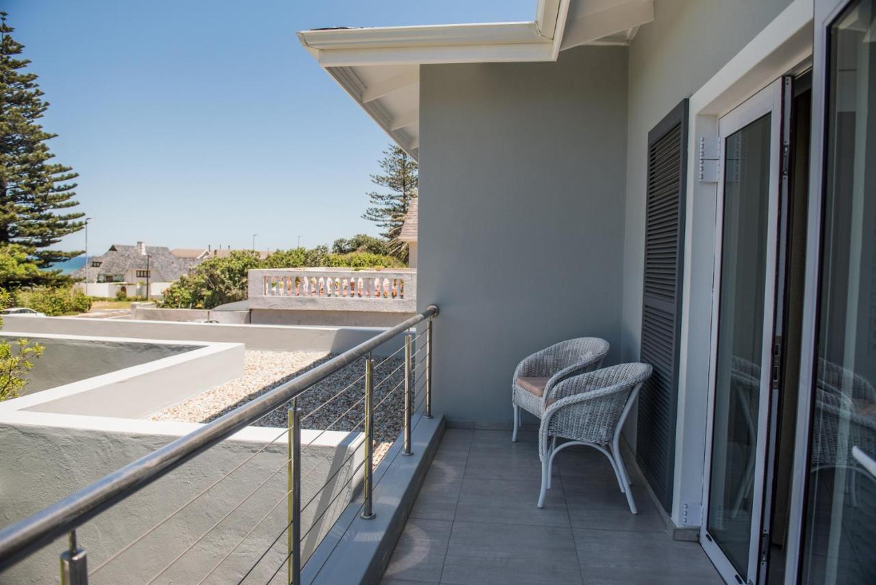 The Whale On Main B&B Hermanus Εξωτερικό φωτογραφία